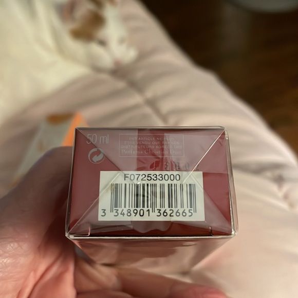 NWT Dior
One Essential Skin Boosting Super Serum - Picture 3 of 4